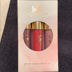 Jolii luxe creme matte trio